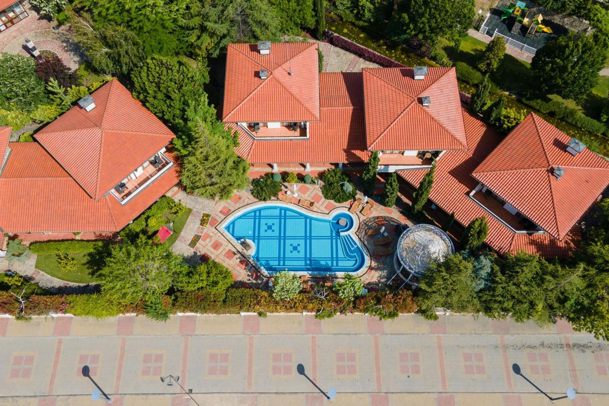 Helena Vip Villas And Suites Sunny Beach Exterior foto