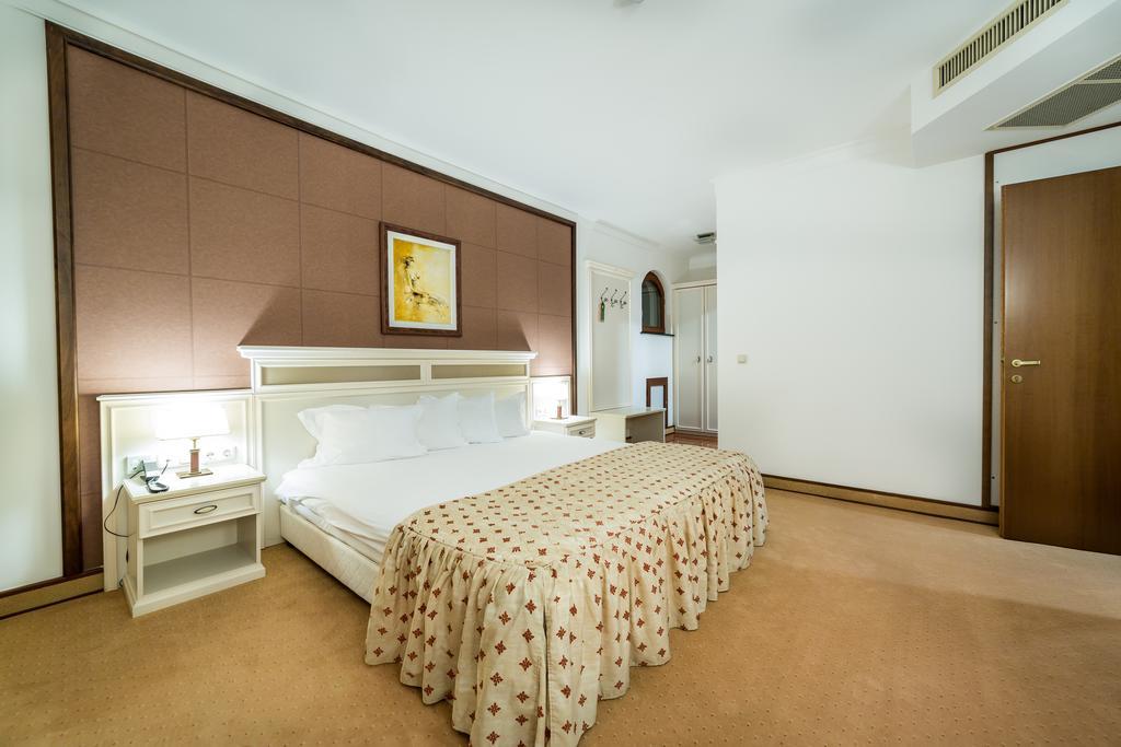 Helena Vip Villas And Suites Sunny Beach Exterior foto